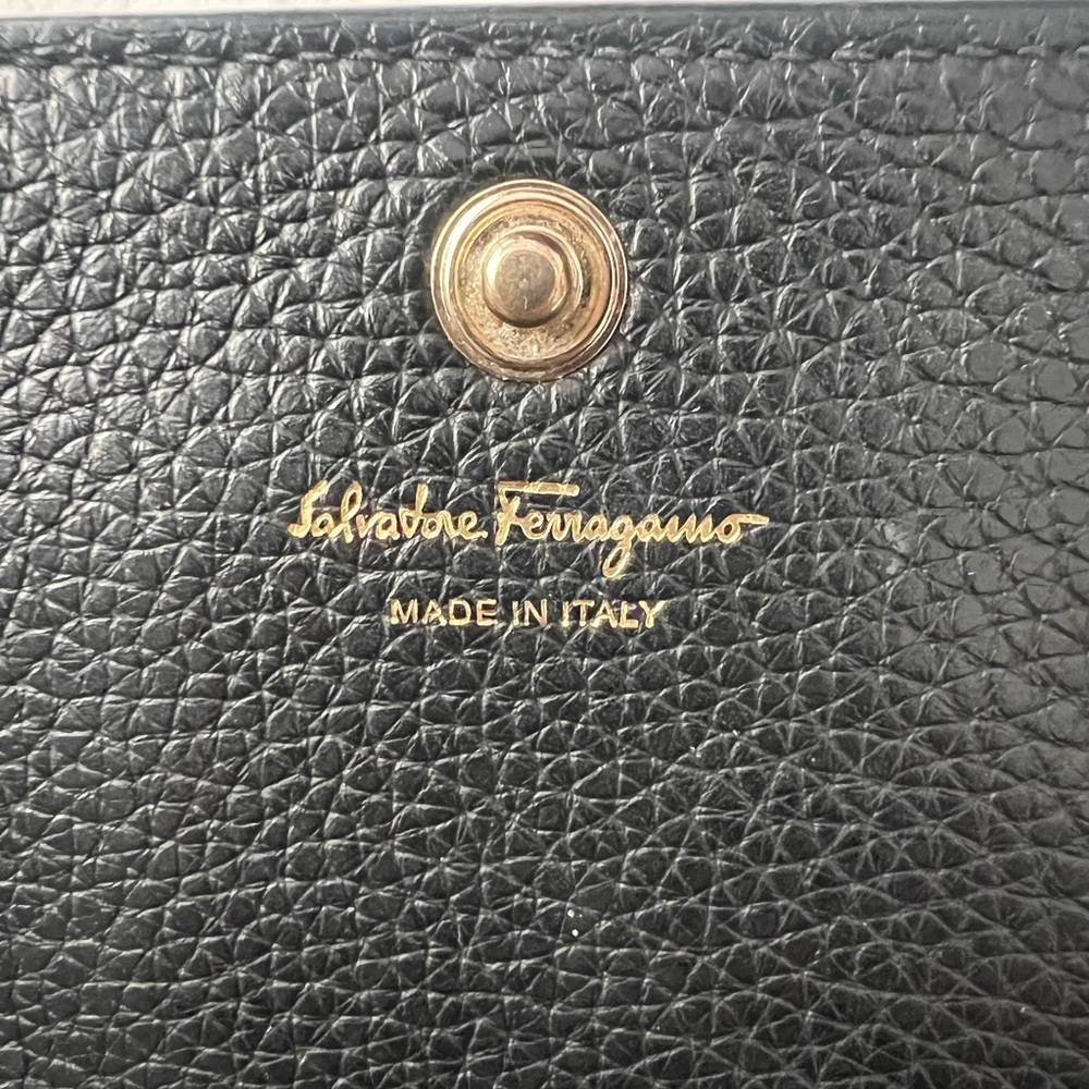 Salvatore Ferragamo calfskin city wallet - Picture 2 of 7